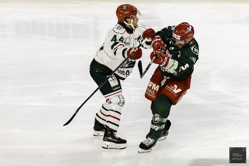 Cergy-Pontoise 4 - 2 Anglet