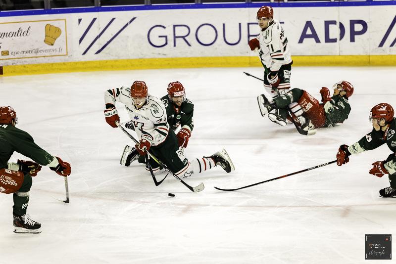 Cergy-Pontoise 4 - 2 Anglet