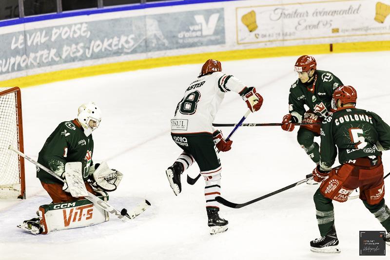 Cergy-Pontoise 4 - 2 Anglet