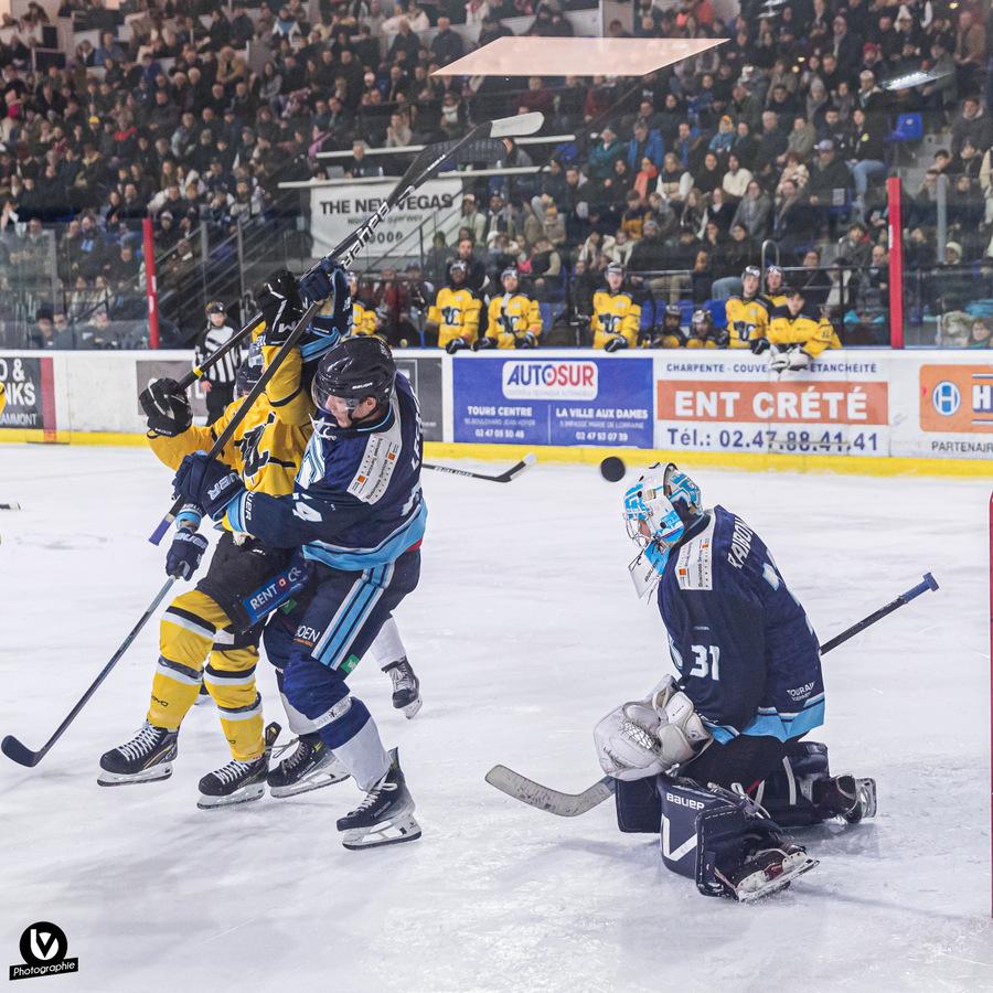 Tours  3 - 2 Chambéry
