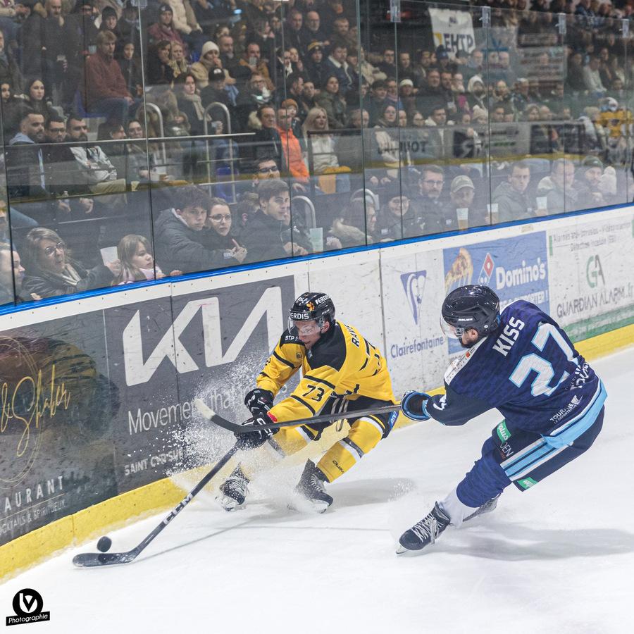 Tours  3 - 2 Chambéry