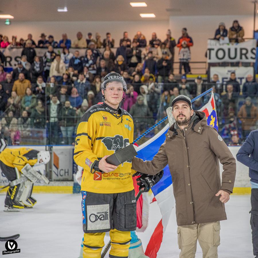 Tours  3 - 2 Chambéry
