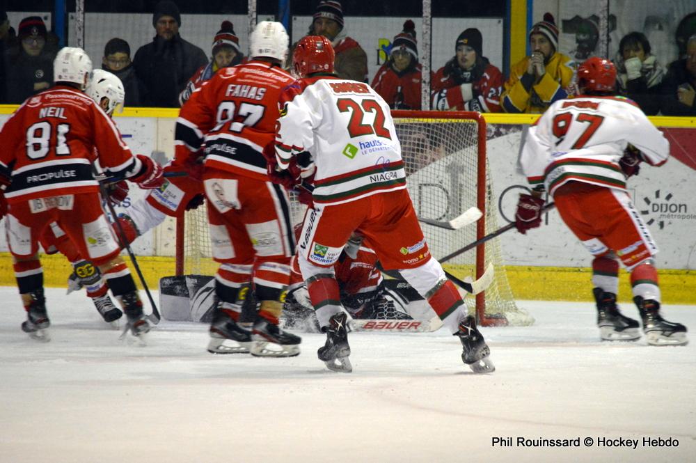 Dijon  2 - 5 Courbevoie 