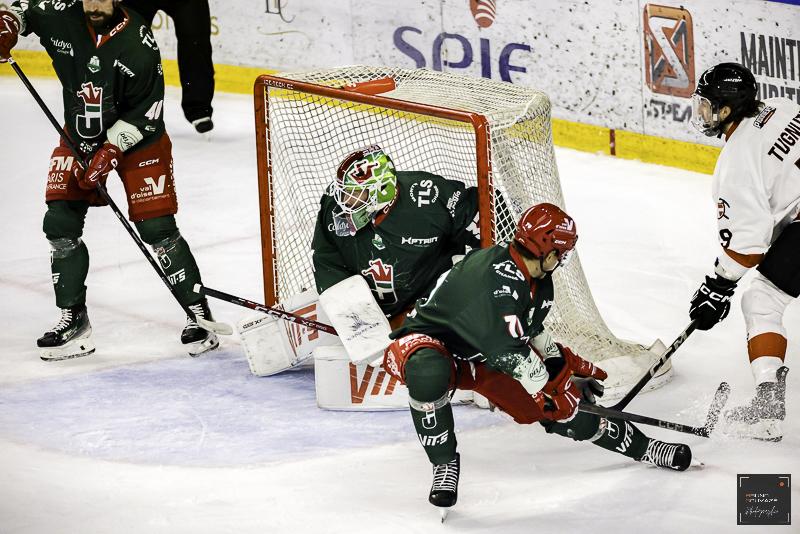 Cergy-Pontoise 1 - 4 Chamonix 