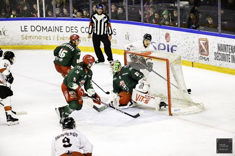 Cergy-Pontoise 1 - 4 Chamonix 