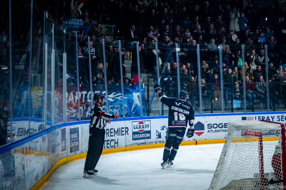Angers  4 - 1 Cergy-Pontoise