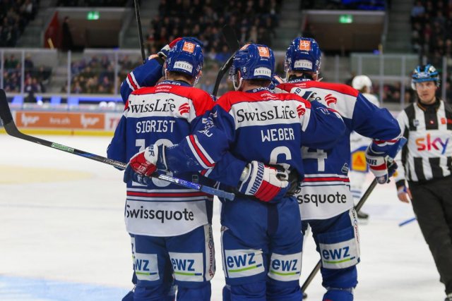Photo hockey match Zürich - Zug le 11/01/2025