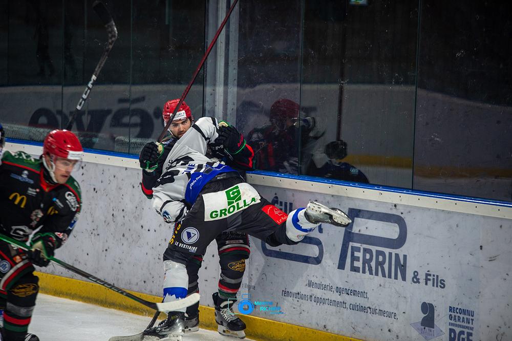 Mont-Blanc 3 - 1 Courchevel-Méribel-Pralognan