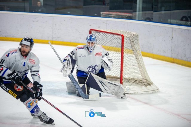 Photo hockey match Mont-Blanc - Courchevel-Méribel-Pralognan le 11/01/2025