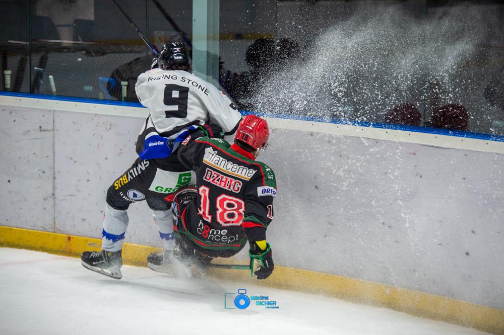 Mont-Blanc 3 - 1 Courchevel-Méribel-Pralognan