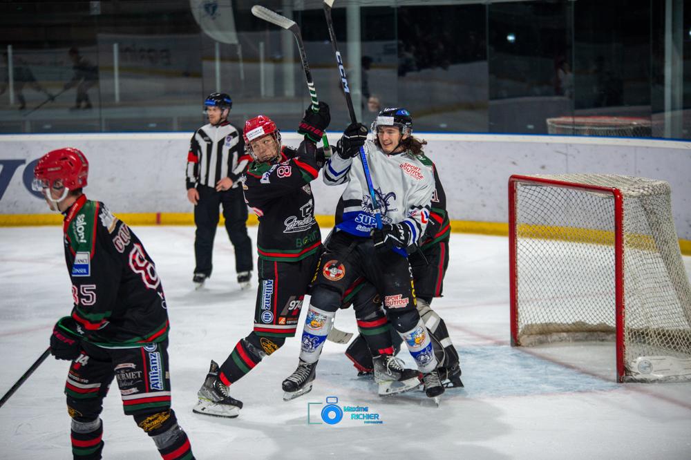 Mont-Blanc 3 - 1 Courchevel-Méribel-Pralognan