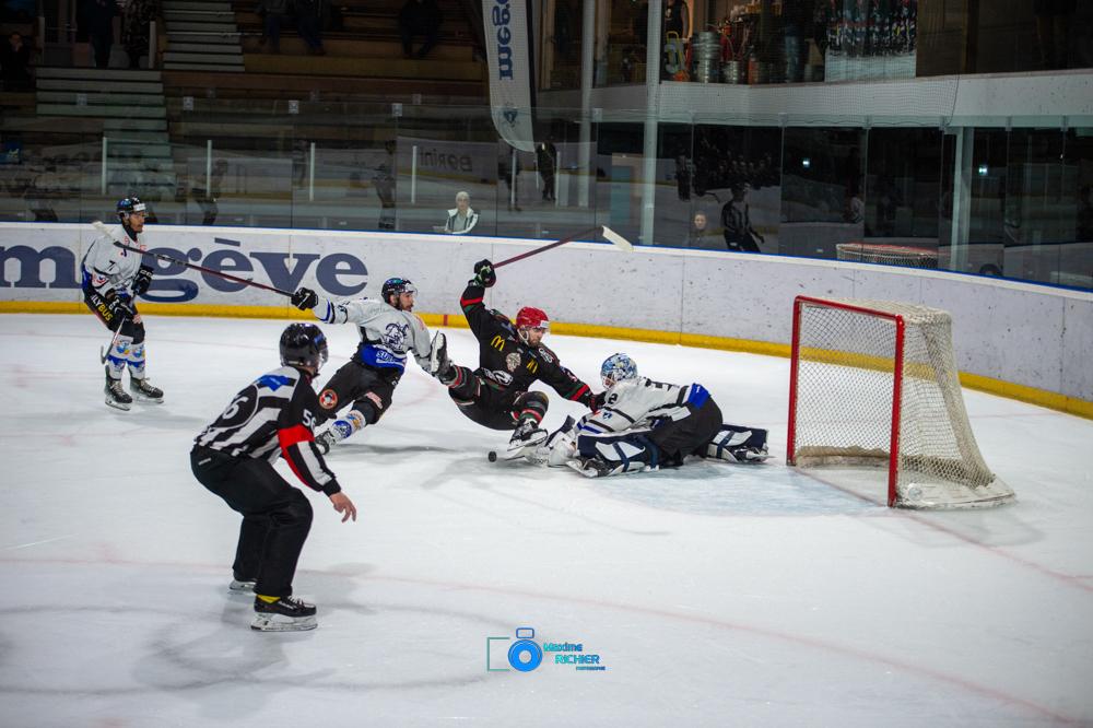 Mont-Blanc 3 - 1 Courchevel-Méribel-Pralognan