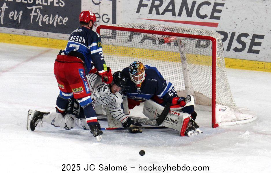 Grenoble  3 - 2 Angers 