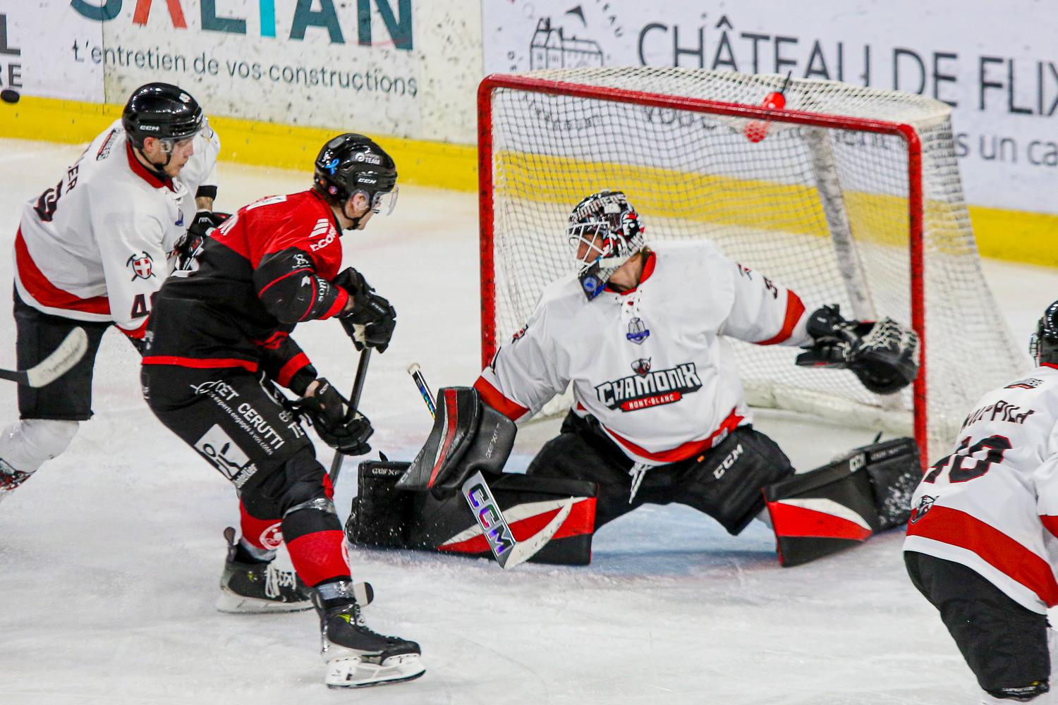 Amiens  0 - 5 Chamonix 