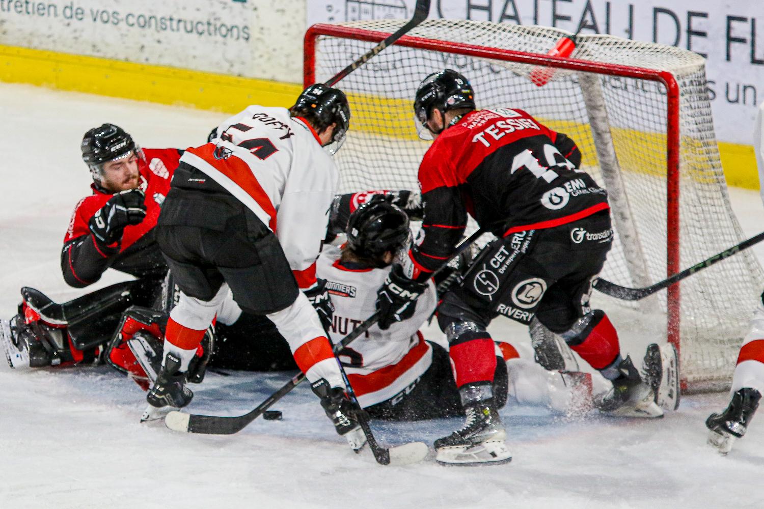 Amiens  0 - 5 Chamonix 