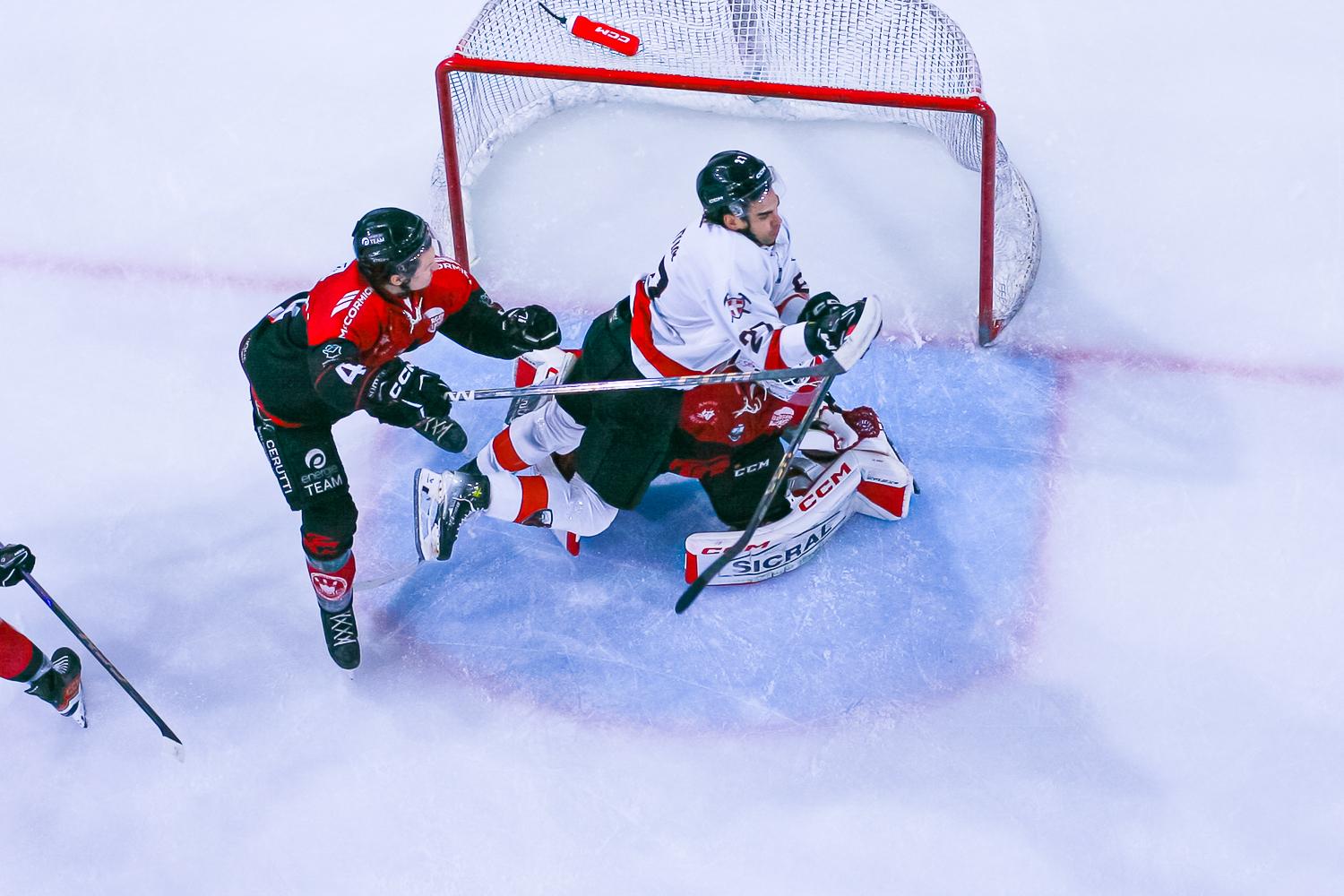 Amiens  0 - 5 Chamonix 