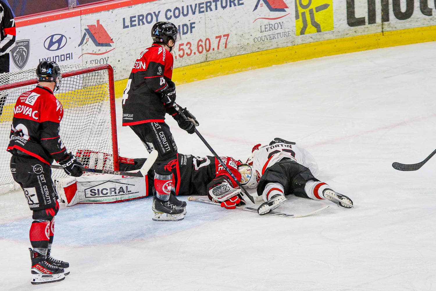 Amiens  0 - 5 Chamonix 