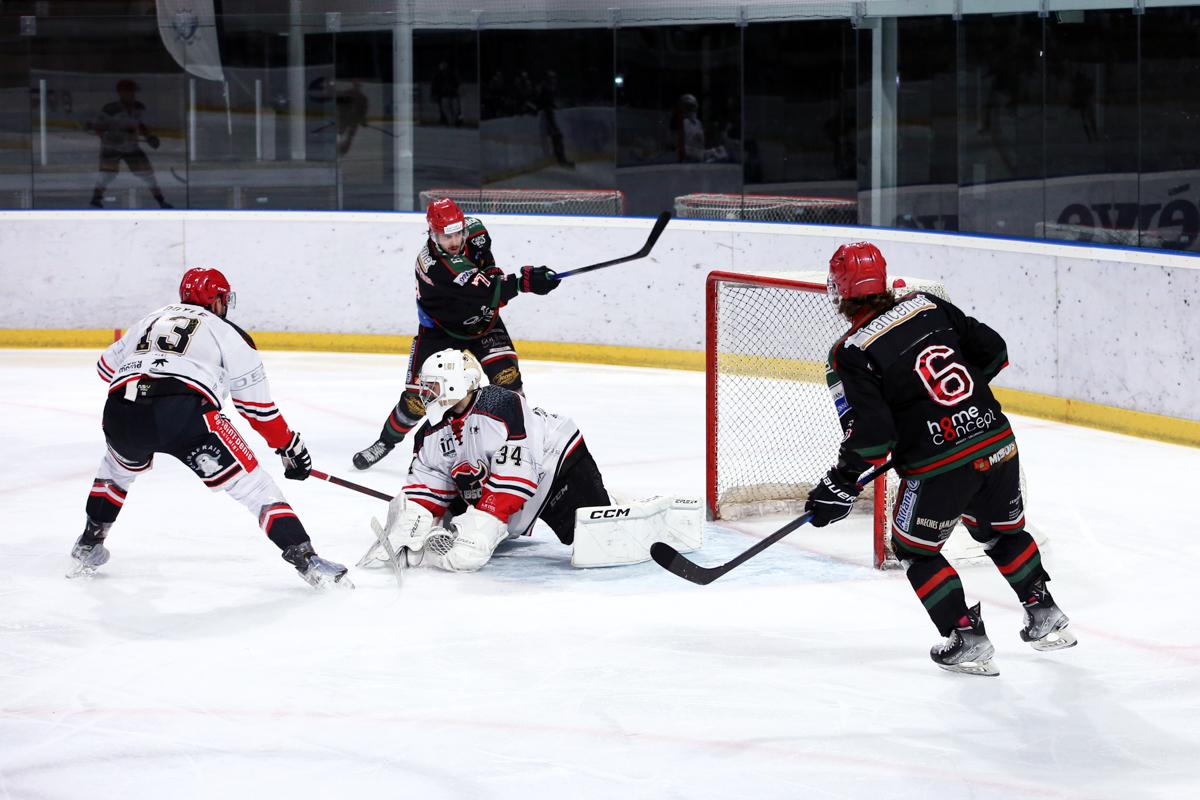 Mont-Blanc 7 - 3 Neuilly/Marne