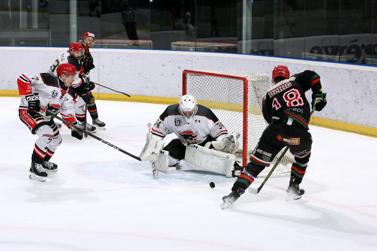 Mont-Blanc 7 - 3 Neuilly/Marne