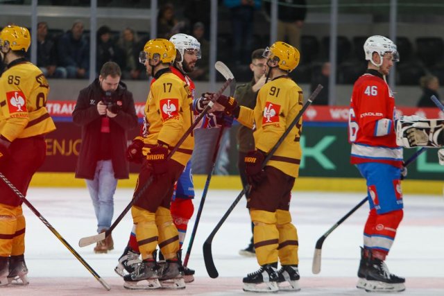 Photo hockey match Zürich - Genève le 21/01/2025