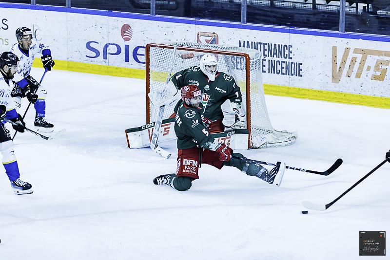 Cergy-Pontoise 2 - 3 Gap 