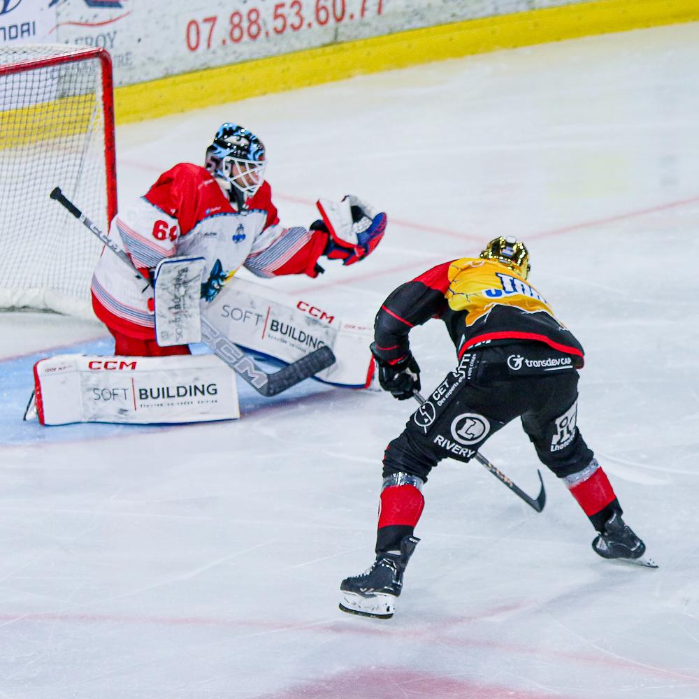 Amiens  4 - 2 Grenoble 