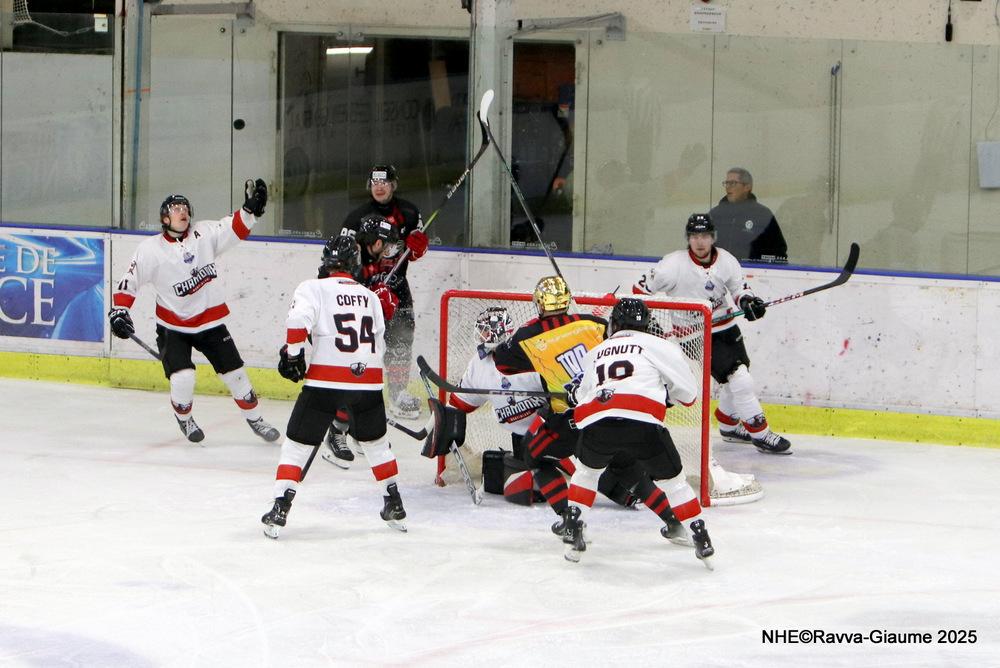 Nice 3 - 0 Chamonix 