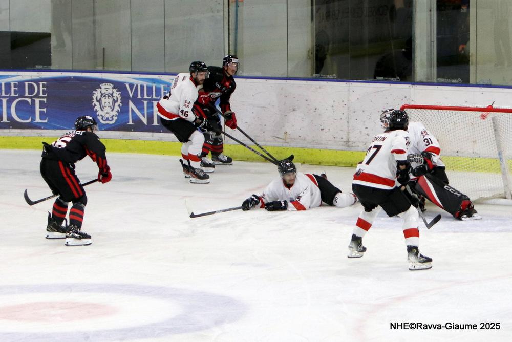 Nice 3 - 0 Chamonix 