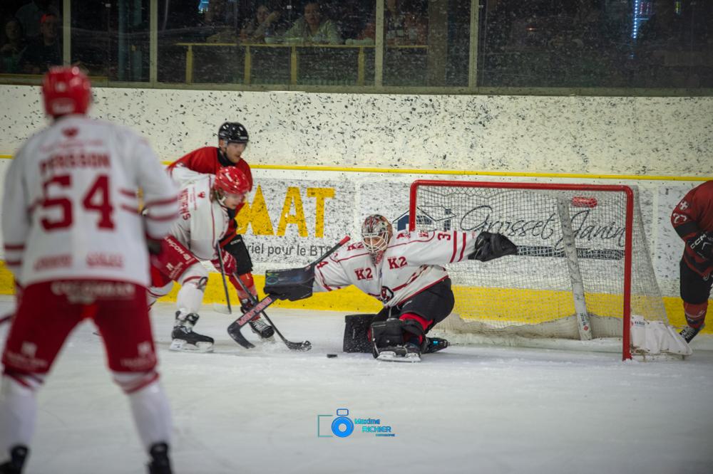 Chamonix  3 - 4 Briançon 