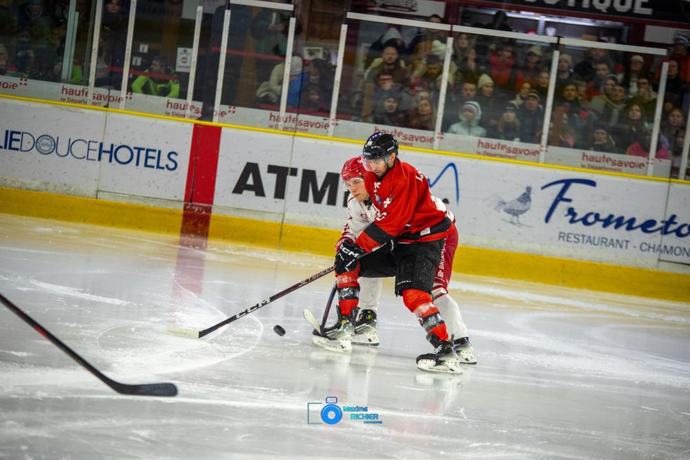 Chamonix  3 - 4 Briançon 