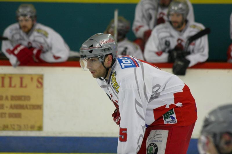Avignon 4 - 2 Annecy