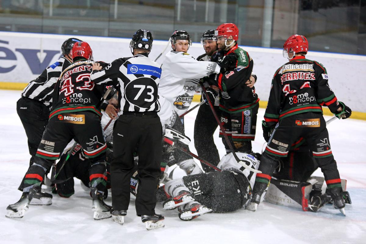 Mont-Blanc 3 - 1 Brest 