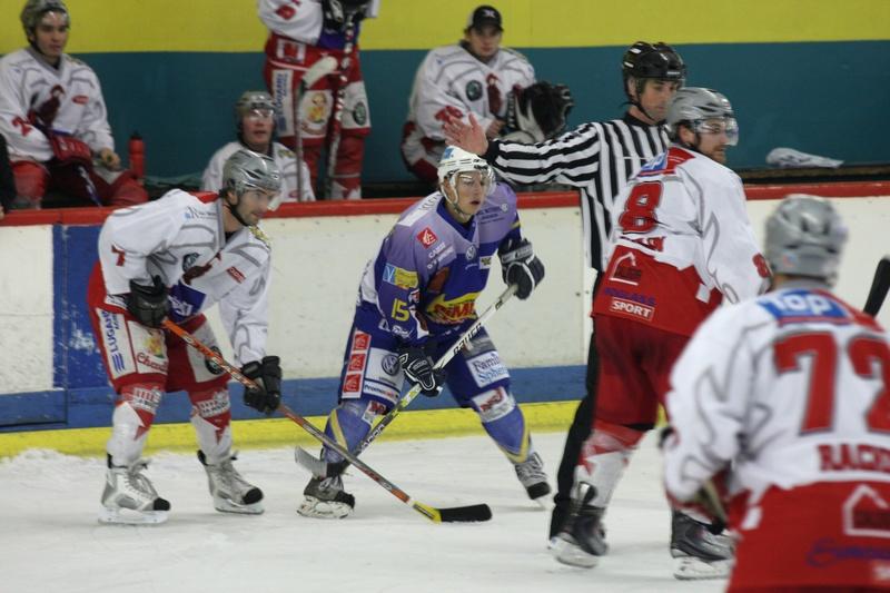 Avignon 4 - 2 Annecy