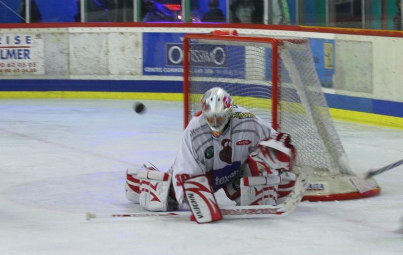 Avignon 4 - 2 Annecy