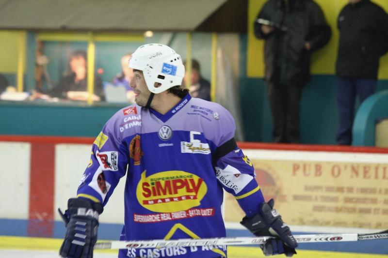 Avignon 4 - 2 Annecy
