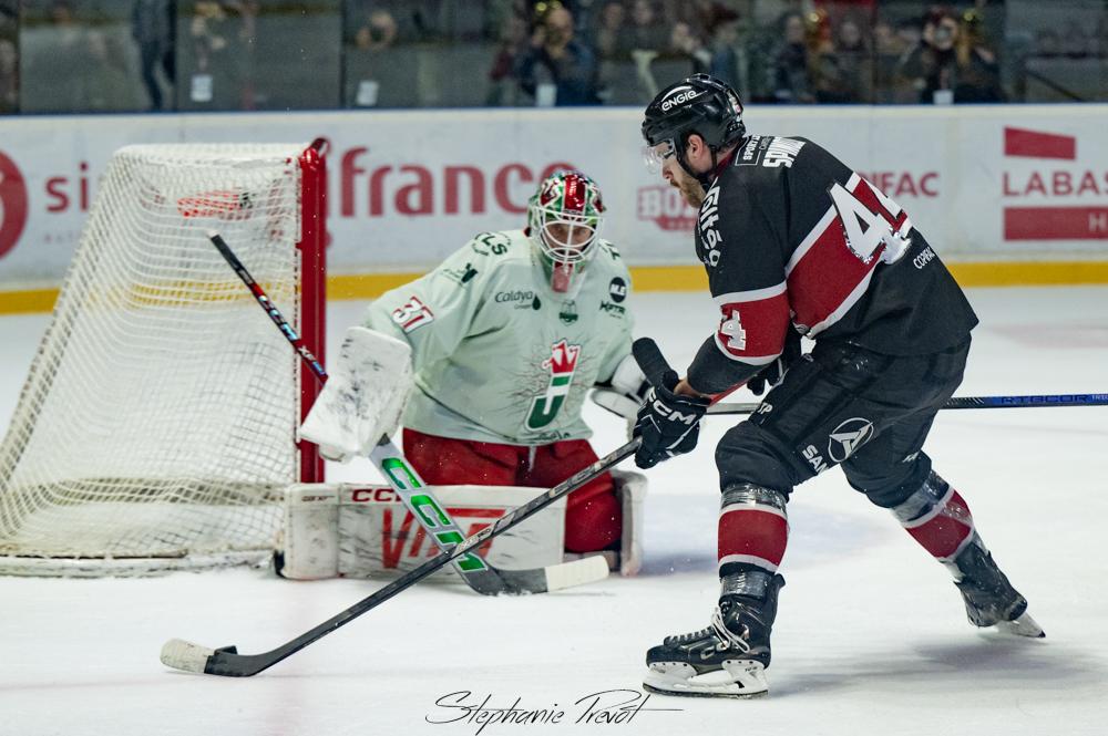 Bordeaux 5 - 4 Cergy-Pontoise