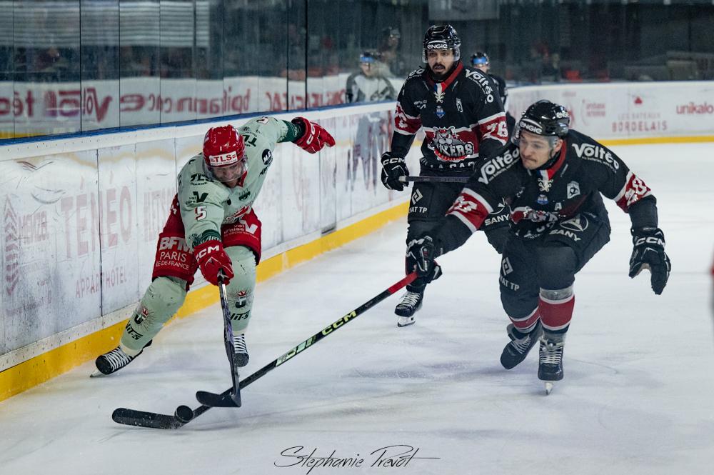 Bordeaux 5 - 4 Cergy-Pontoise