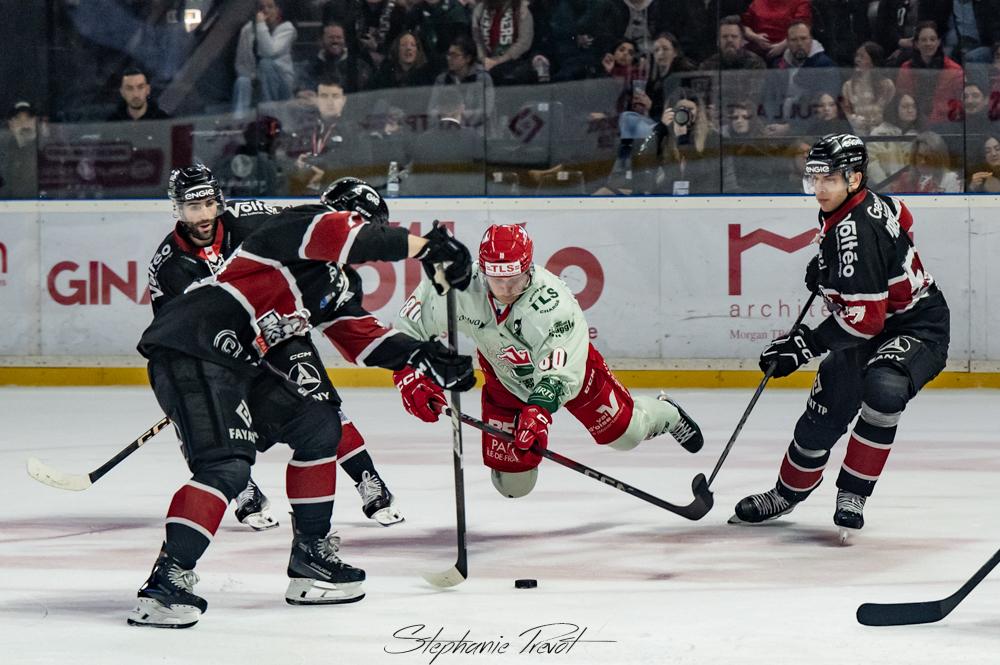 Bordeaux 5 - 4 Cergy-Pontoise