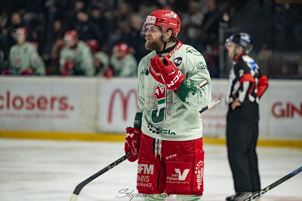 Bordeaux 5 - 4 Cergy-Pontoise