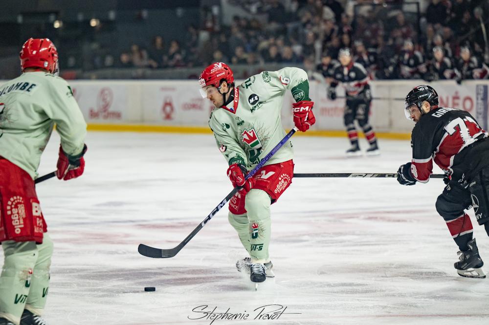 Bordeaux 5 - 4 Cergy-Pontoise