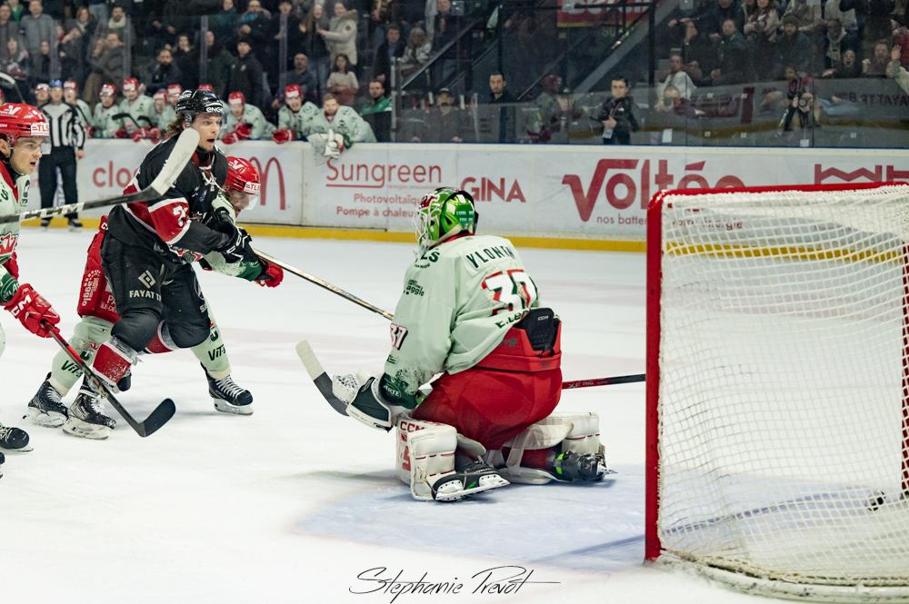 Bordeaux 5 - 4 Cergy-Pontoise
