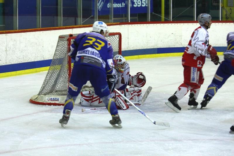 Avignon 4 - 2 Annecy