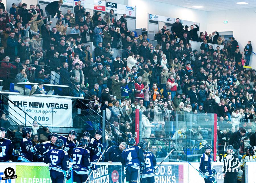 Tours  3 - 0 Strasbourg 