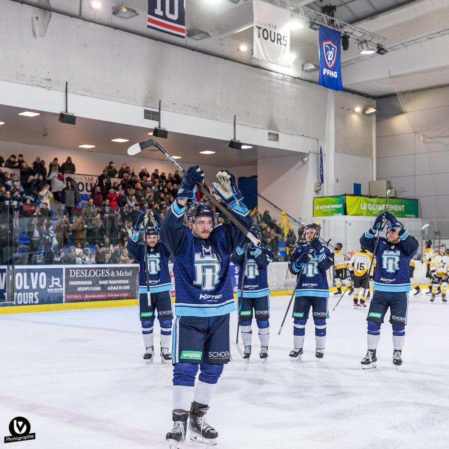 Tours  3 - 0 Strasbourg 