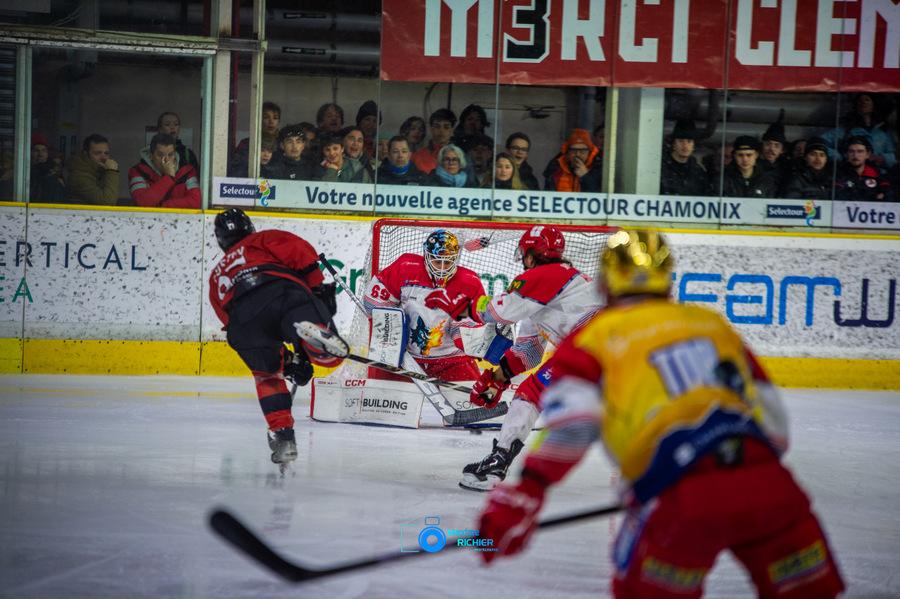 Chamonix  6 - 2 Grenoble 