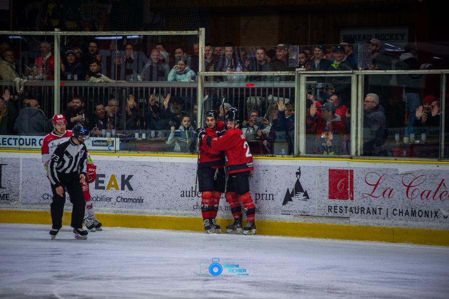 Chamonix  6 - 2 Grenoble 