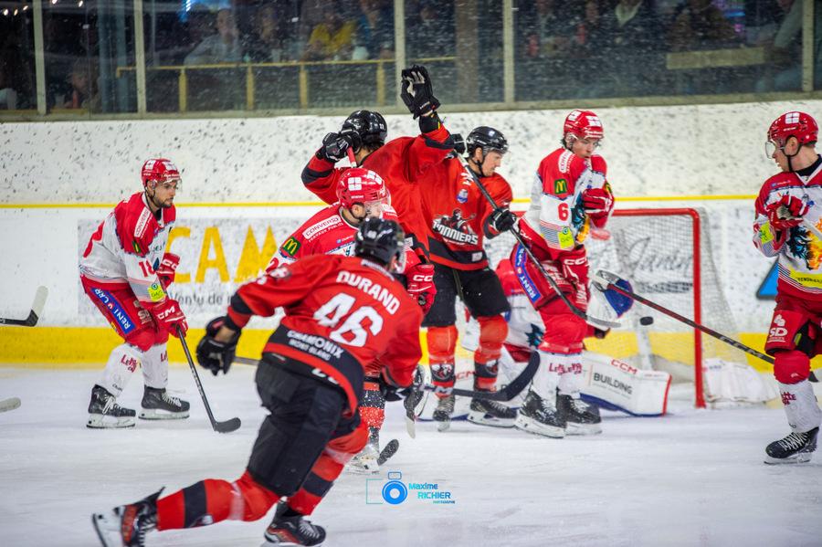 Chamonix  6 - 2 Grenoble 
