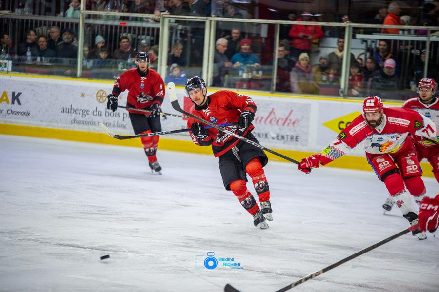 Chamonix  6 - 2 Grenoble 