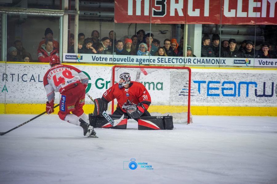 Chamonix  6 - 2 Grenoble 