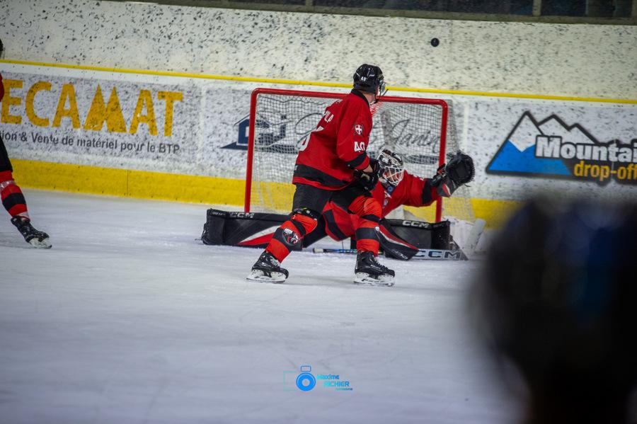 Chamonix  6 - 2 Grenoble 